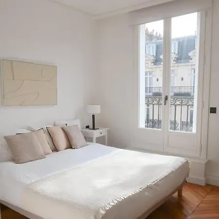 Montaigne Dream Duplex 4br 8p Triangle D'or 巴黎