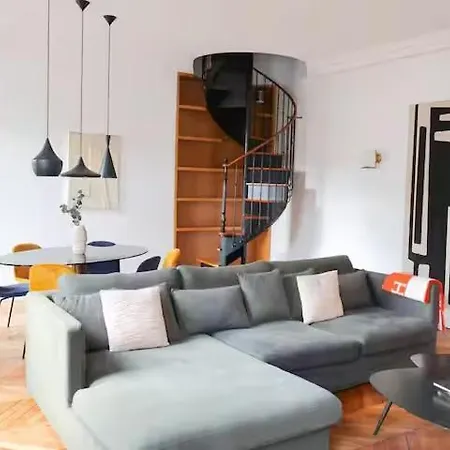 Apartamento Montaigne Dream Duplex 4br 8p Triangle D'or París