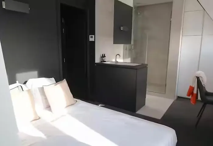 Montaigne Dream Duplex 4br 8p Triangle D'or * パリ