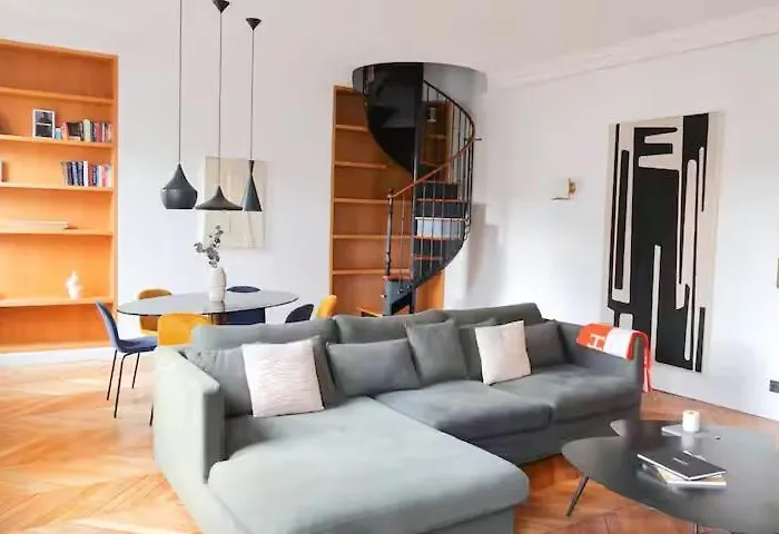 Apartamento Montaigne Dream Duplex 4br 8p Triangle D'or París